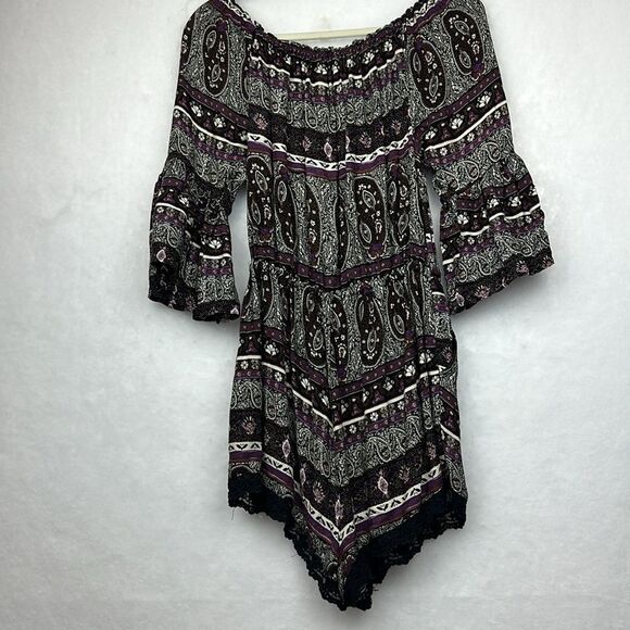 Forever 21 romper Size Small Floral Shorts Black Purple White Flowy Boho Sz M - Picture 12 of 12